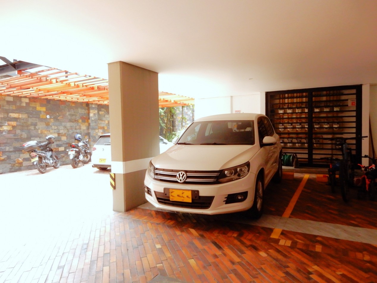 Apartamento en Arriendo Chico Virrey Exterior 3 Alcobas y Terrazas