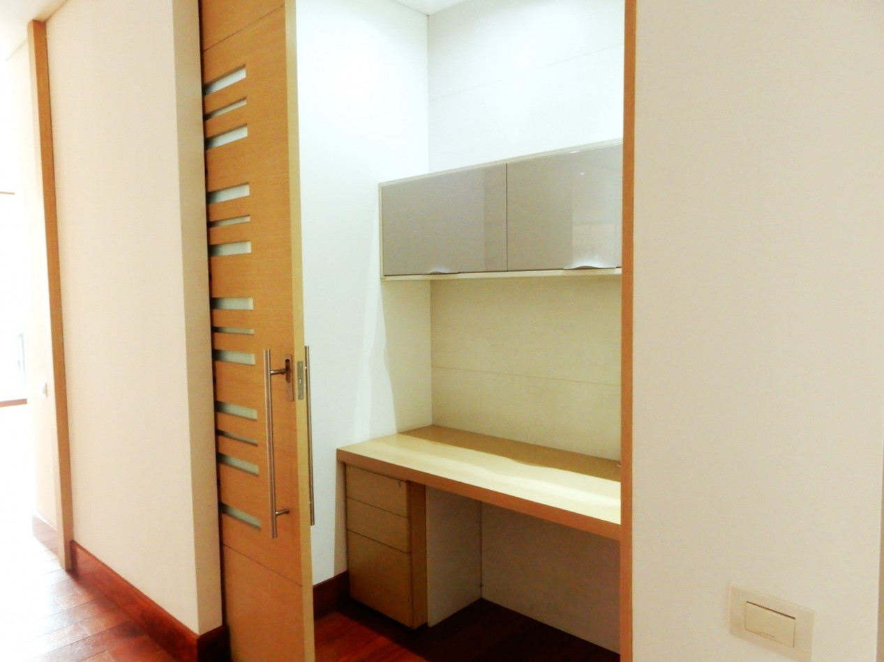 Apartamento en Venta Chico Virrey Exterior 3 Alcobas y Terrazas con 4 Parqueaderos