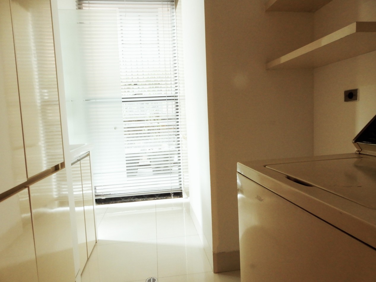Apartamento en Venta Chico Virrey Exterior 3 Alcobas y Terrazas con 4 Parqueaderos