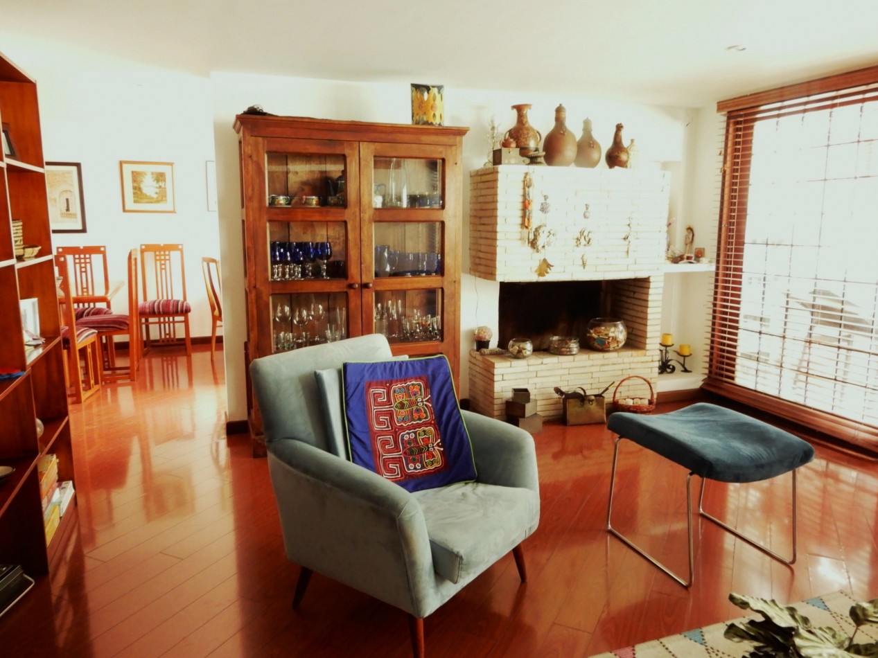 Casa en Venta La Floresta 4 Alcobas y 2 Parqueaderos