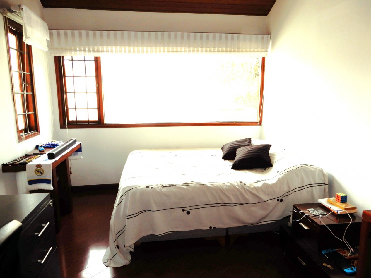 Casa en Venta La Floresta 4 Alcobas y 2 Parqueaderos