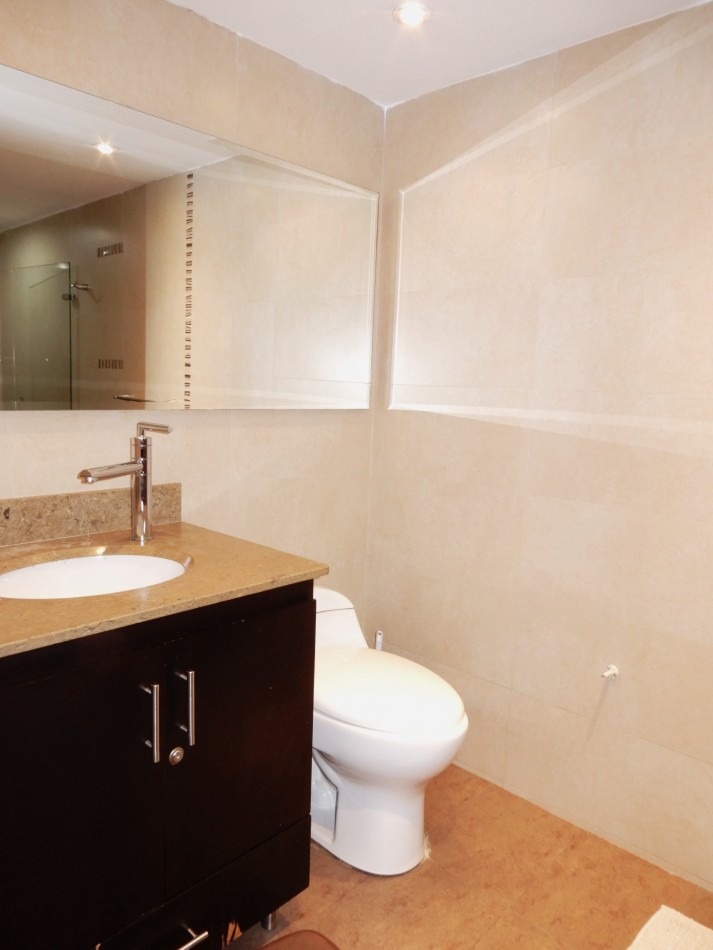 Casa en Venta La Floresta 4 Alcobas y 2 Parqueaderos