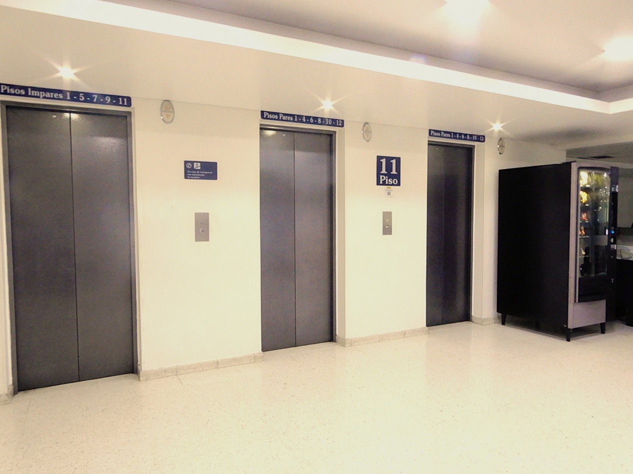 Arriendo Consultorio Medico Amoblado en Clinica Colombia