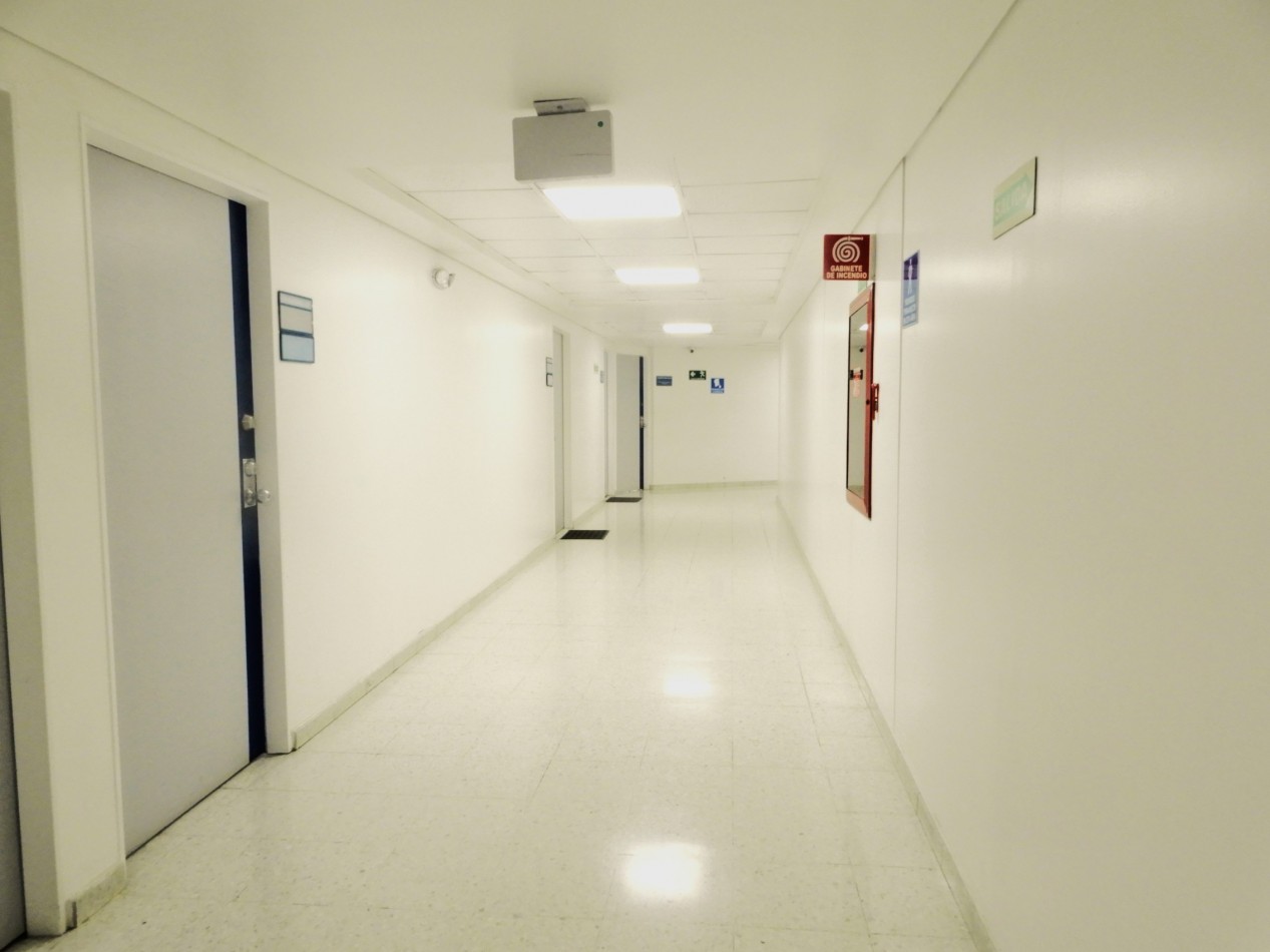 Arriendo Consultorio Medico Amoblado en Clinica Colombia