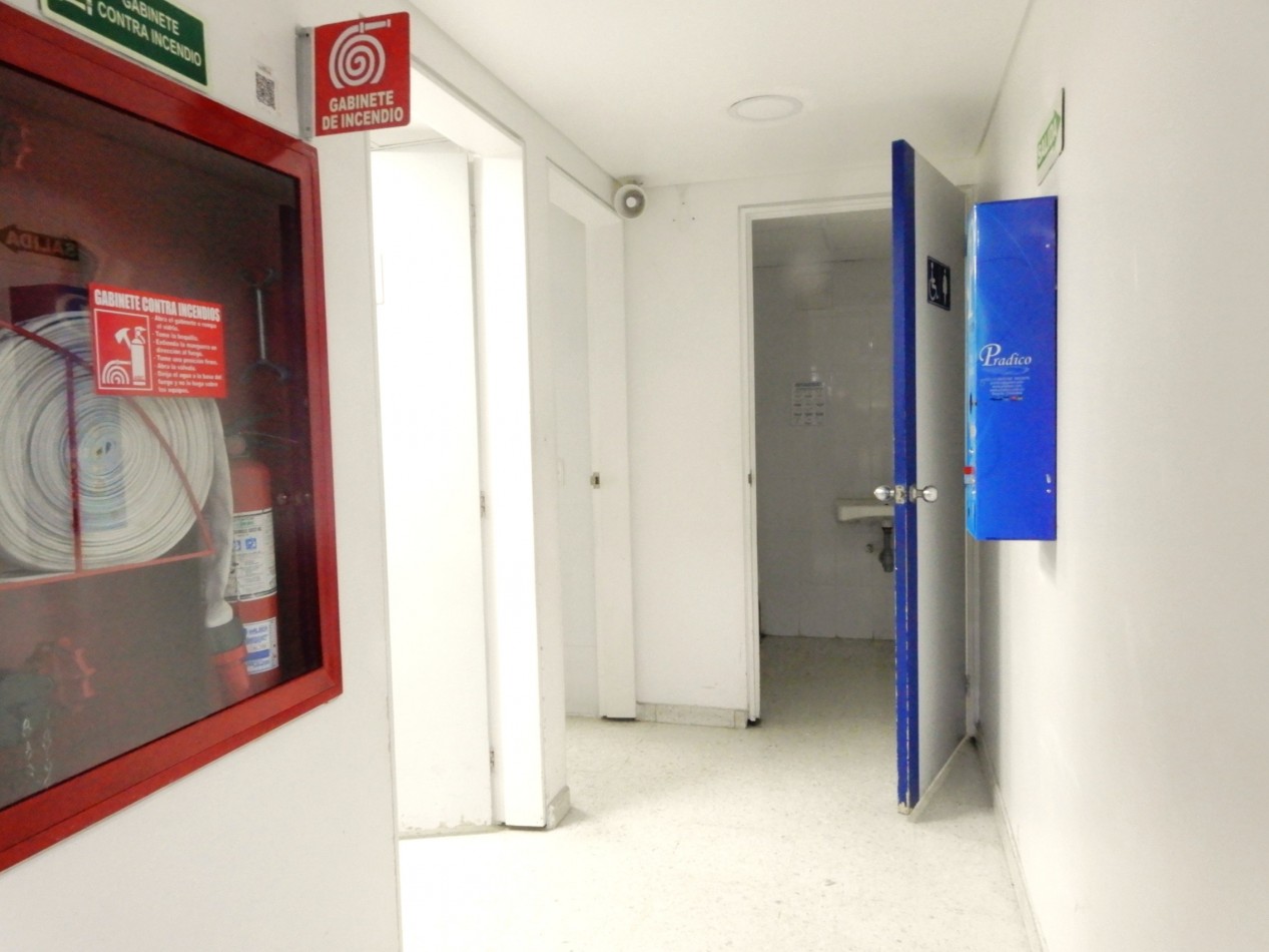 Arriendo Consultorio Medico Amoblado en Clinica Colombia