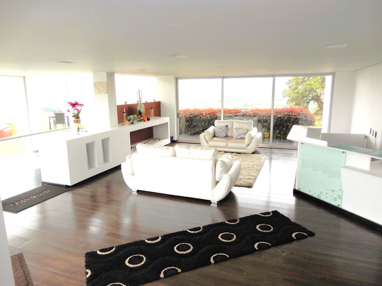 Casa en Arriendo La Calera Vereda La Popa 4 Alcobas y Spa con Piscina