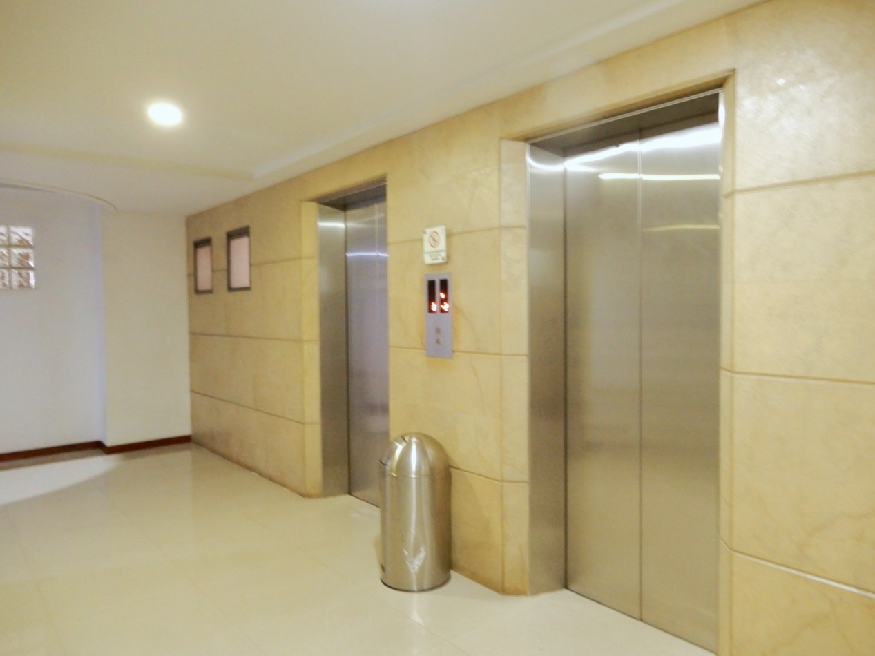 Apartamento en Venta Santa Barbara Alta 3 Alcobas con Balcon y Estudio