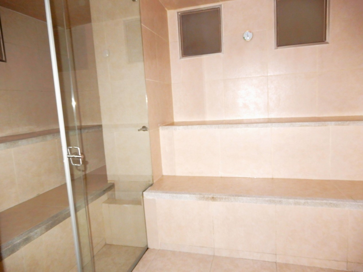 Apartamento en Venta Santa Barbara Alta 3 Alcobas con Balcon y Estudio