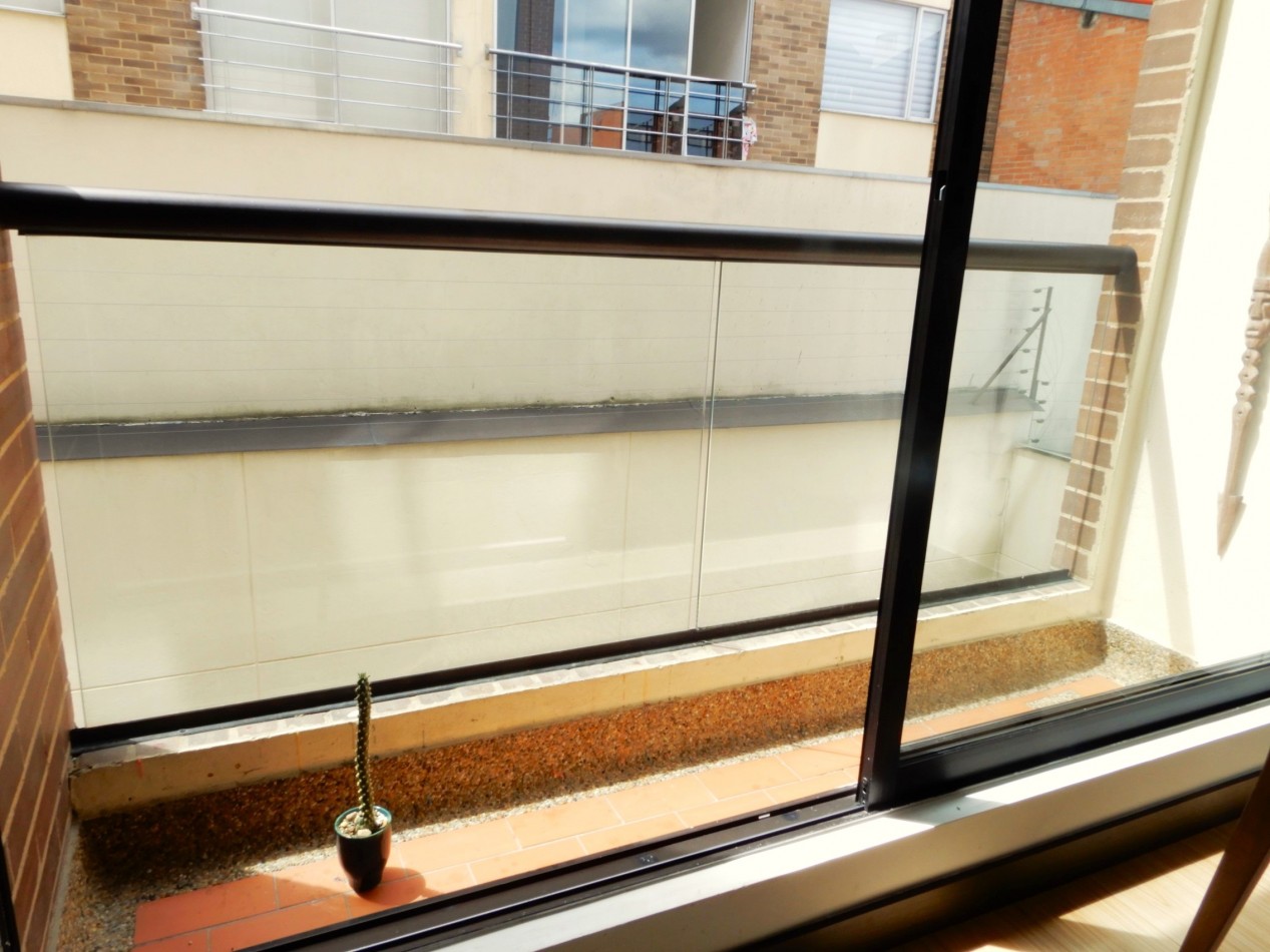 Apartaestudio en Arriendo Batan con Balcon y 1  Parqueadero.