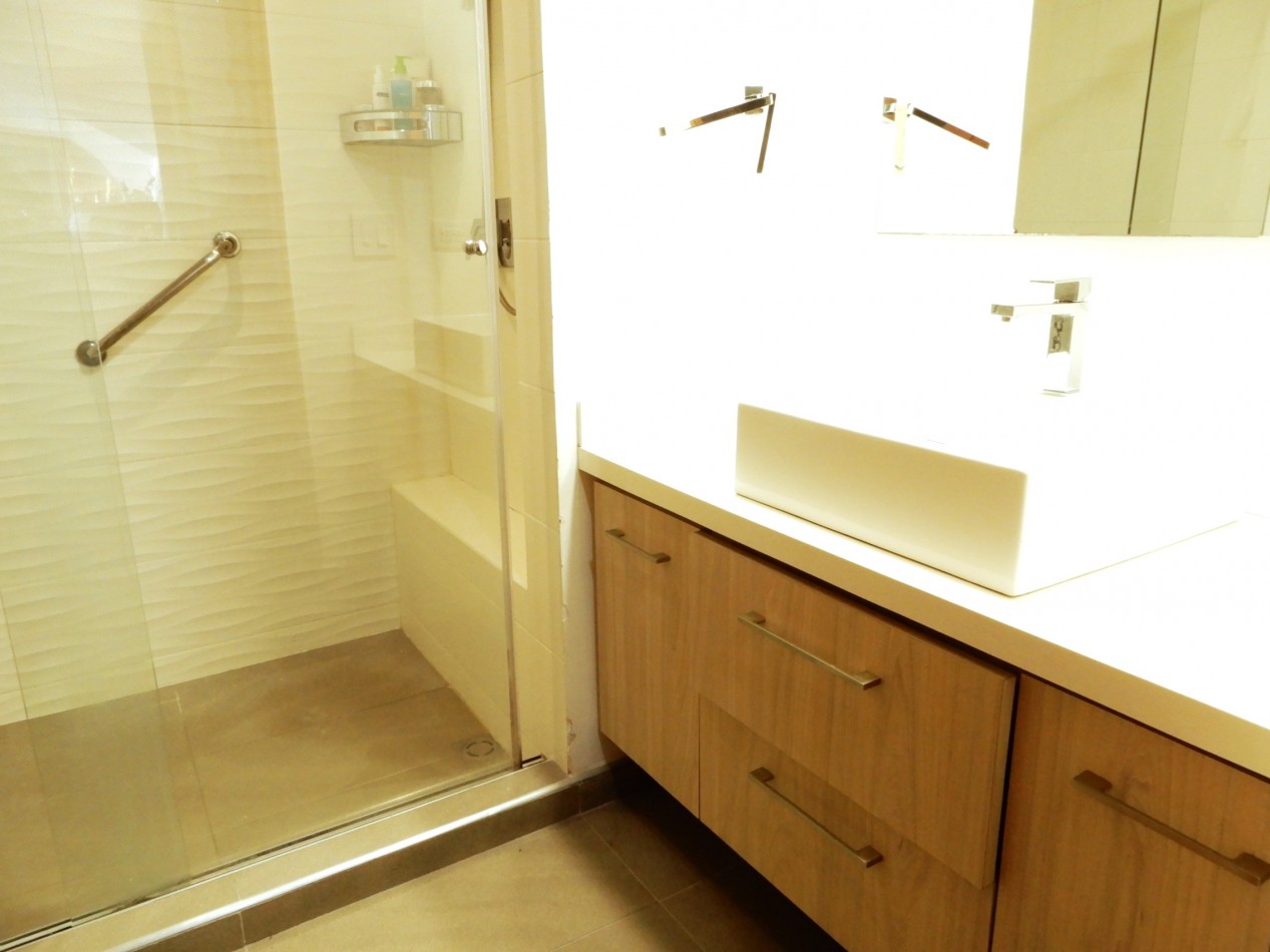 Casa en Venta Conjunto Bosques de Gratamira con 3 Alcobas y 3 parqueaderos.