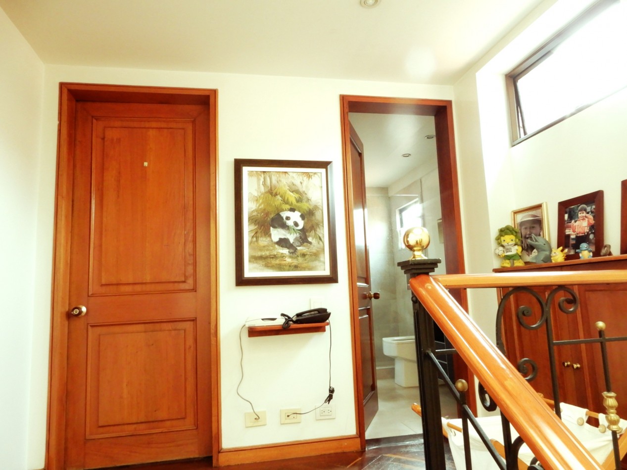 Casa en Venta Conjunto Bosques de Gratamira con 3 Alcobas y 3 parqueaderos.