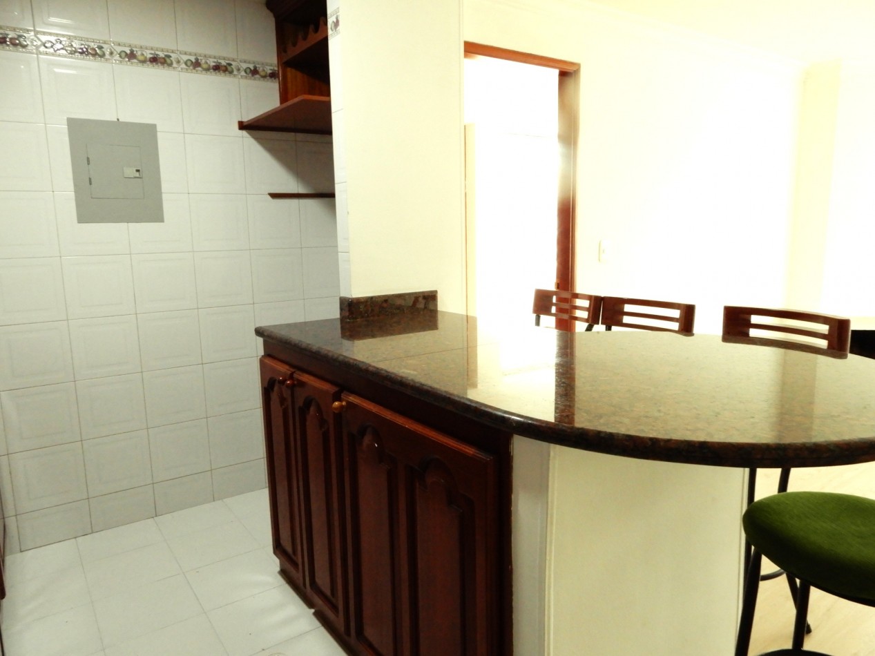 Apartaestudio en Arriendo Chico Navarra Exterior con Parqueadero