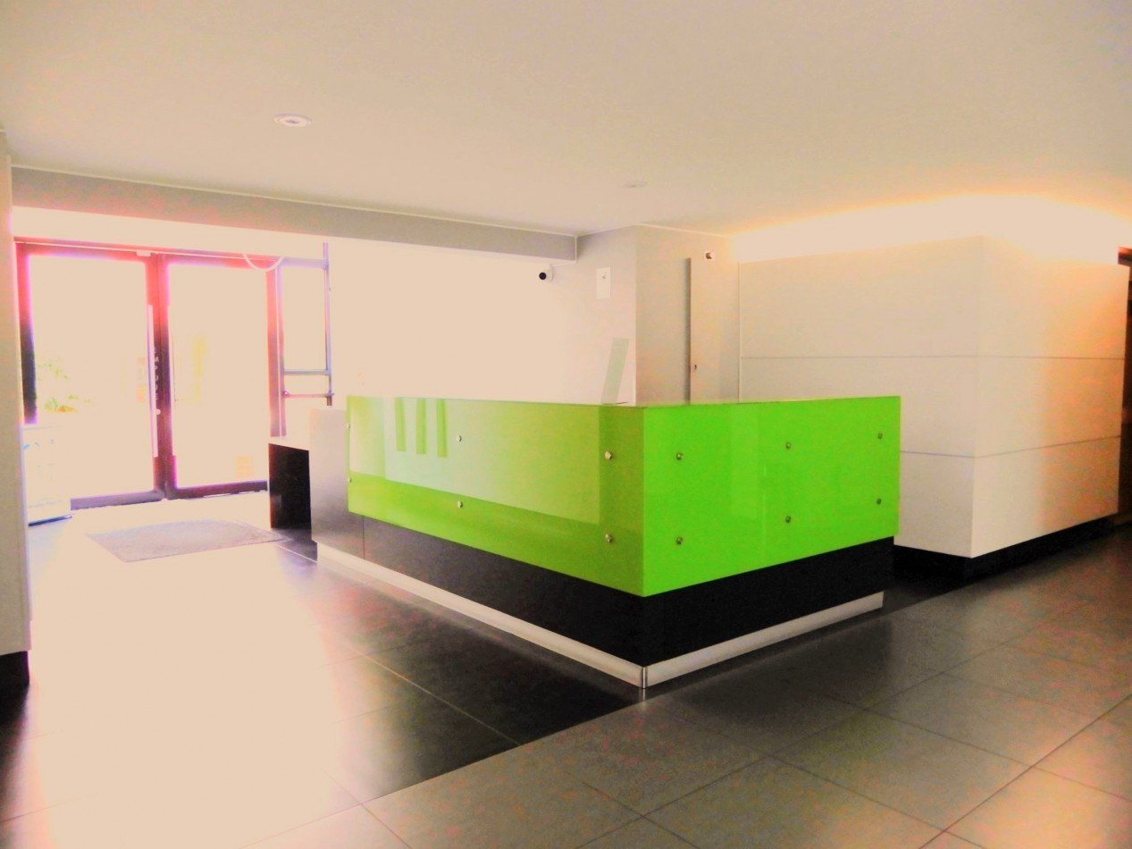 Arriendo Consultorio Medico en San Patricio con Parqueadero