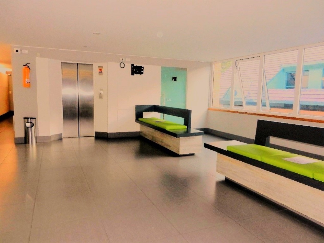 Arriendo Consultorio Medico en San Patricio con Parqueadero