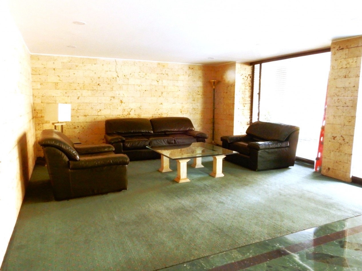 Apartamento en Arriendo La Carolina  2 Alcobas y 2 Parqueaderos