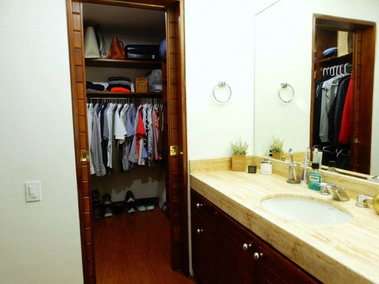 Apartamento en Arriendo La Carolina  2 Alcobas y 2 Parqueaderos