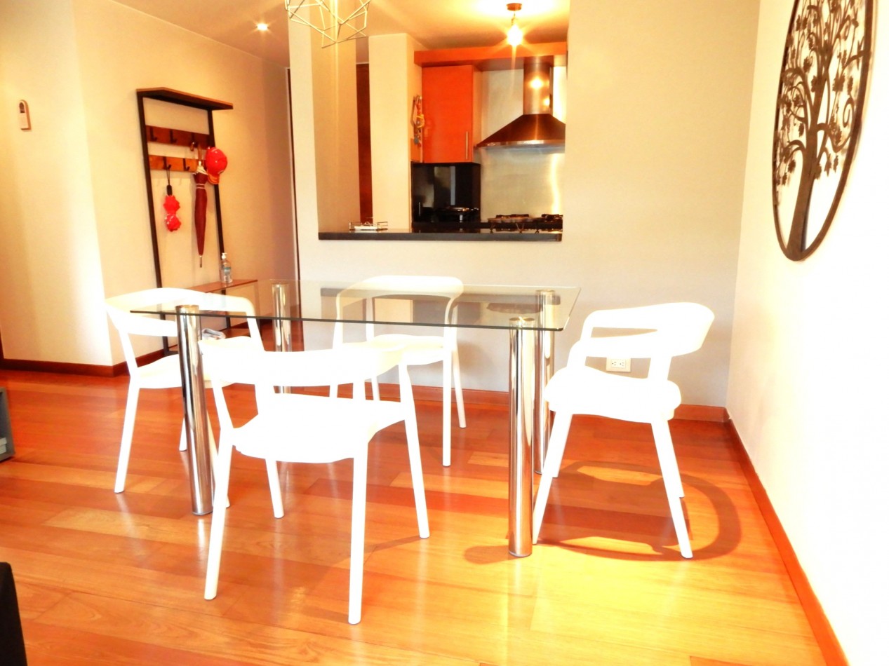 Apartamento en Arriendo Amoblado La Carolina 2 Alcobas y Balcon