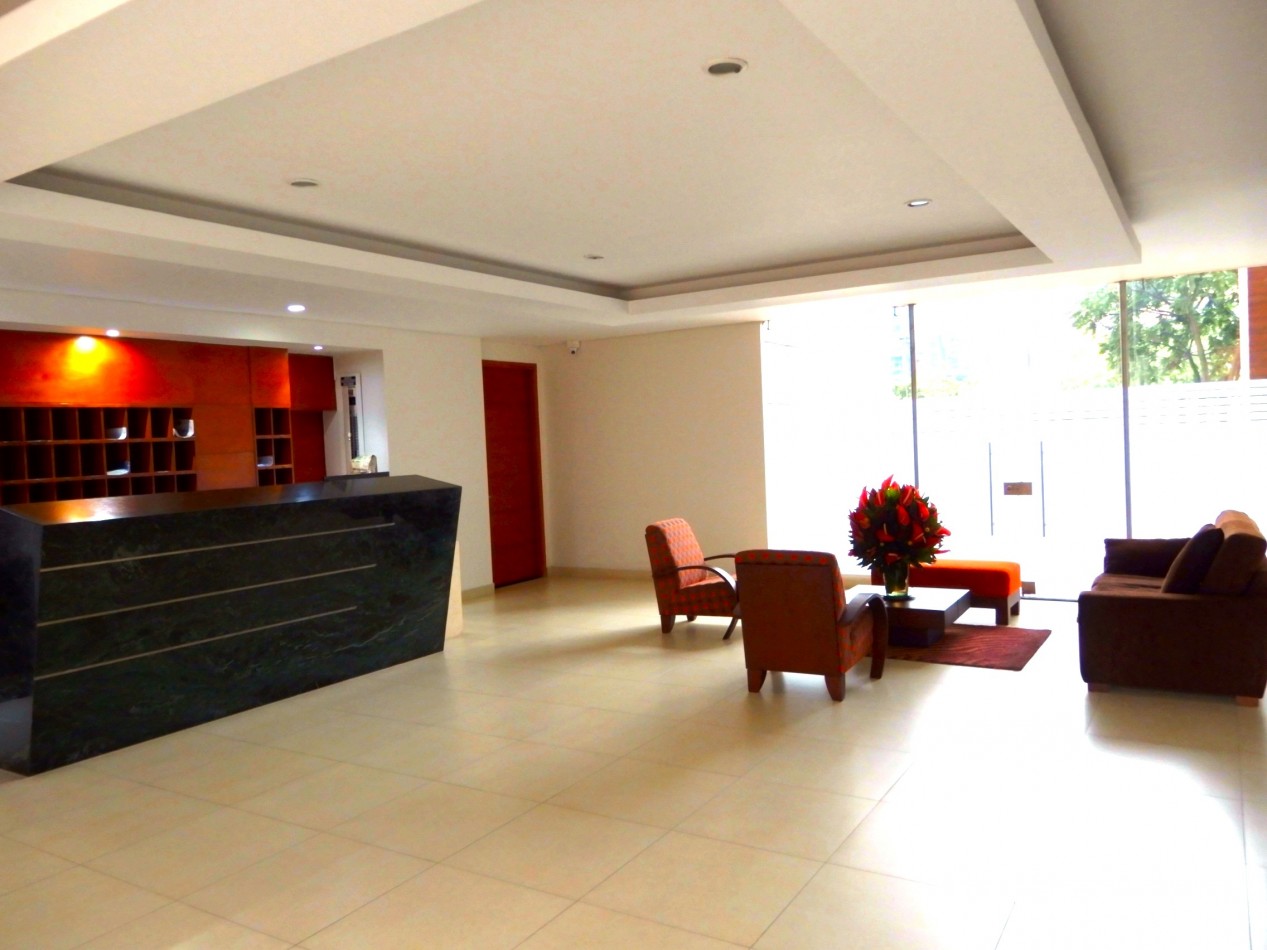 Apartamento en Arriendo Amoblado La Carolina 2 Alcobas y Balcon