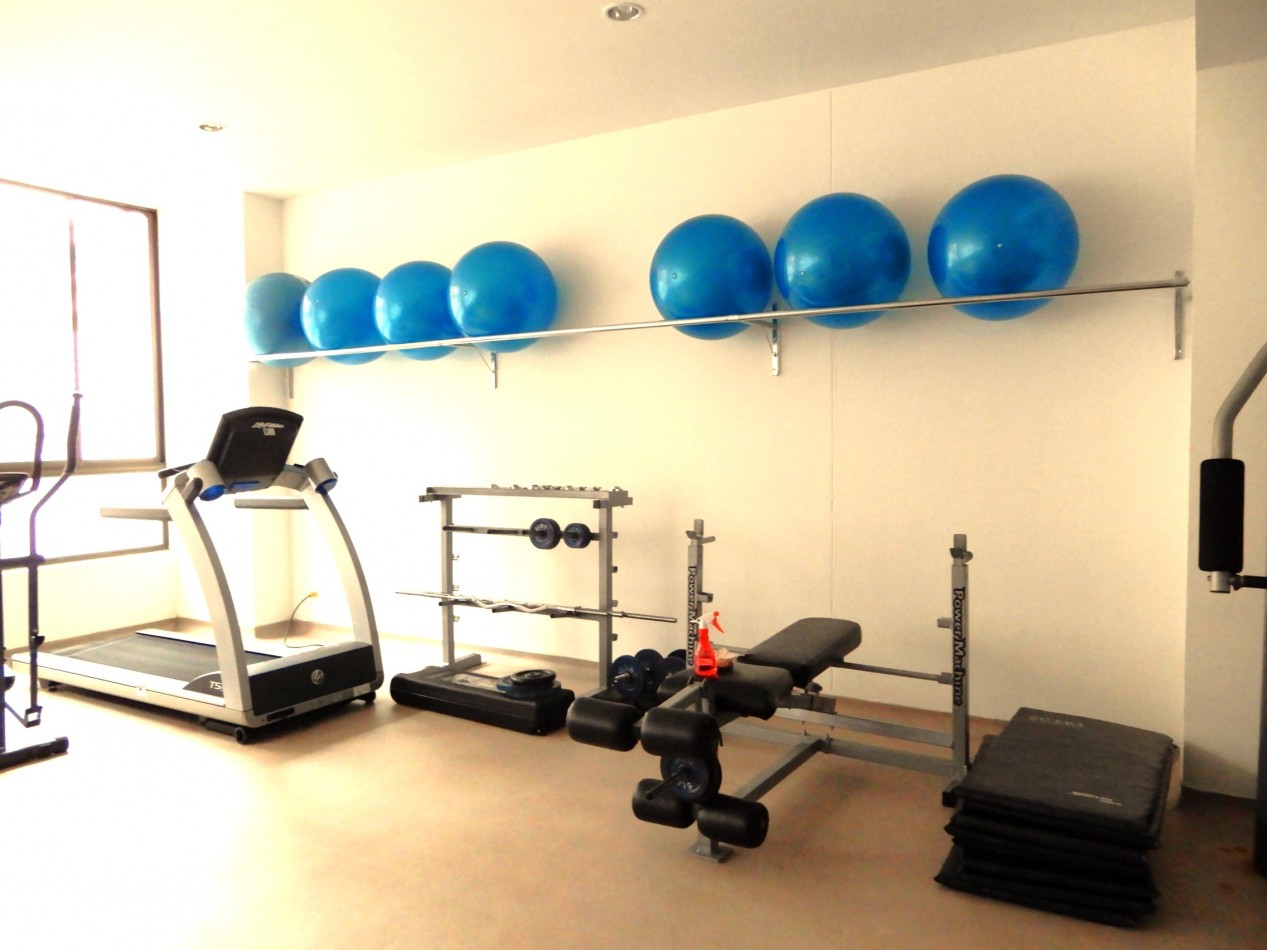 Apartamento en Arriendo Amoblado La Carolina 2 Alcobas y Balcon