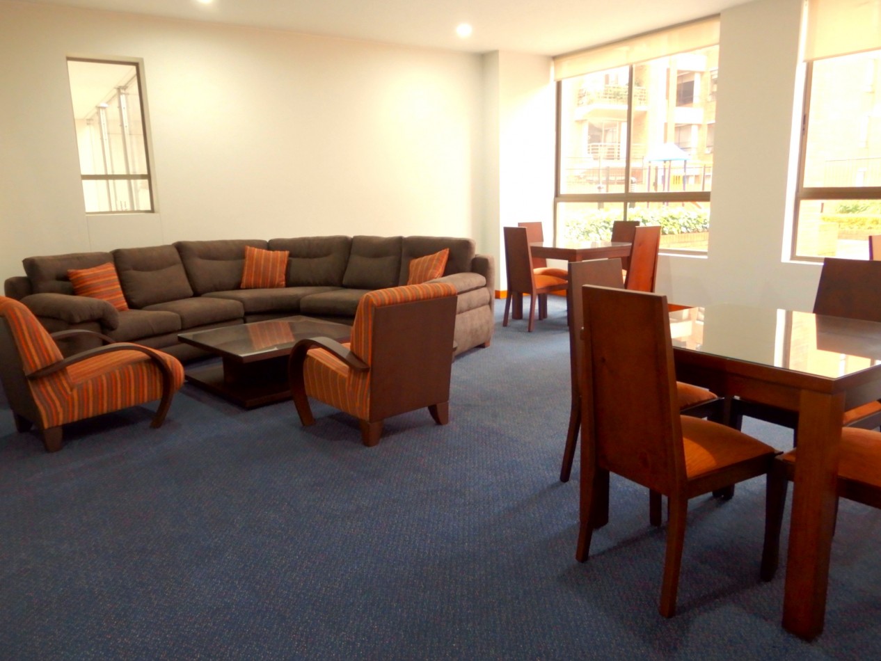 Apartamento en Arriendo Amoblado La Carolina 2 Alcobas y Balcon