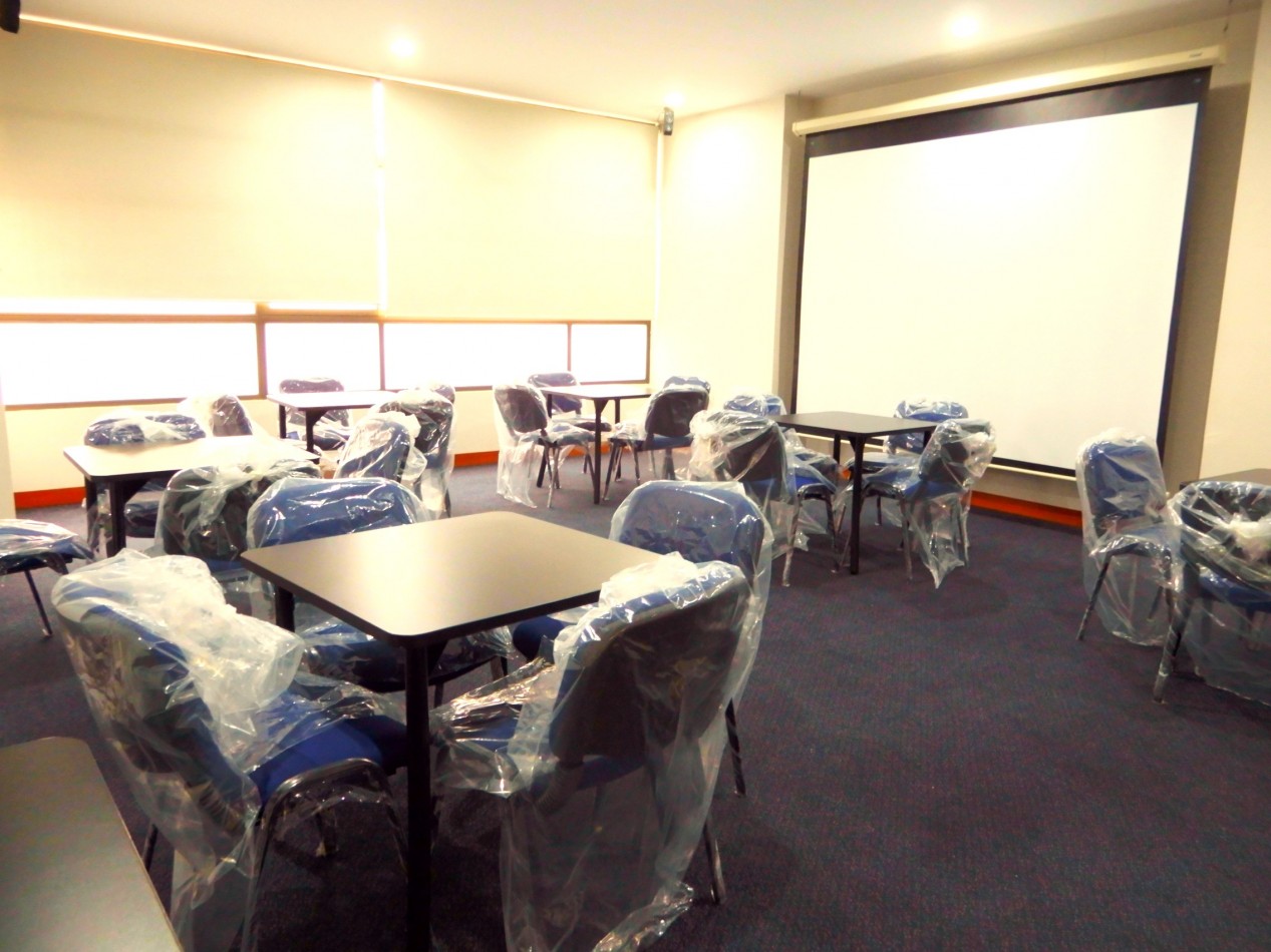 Apartamento en Arriendo Amoblado La Carolina 2 Alcobas y Balcon