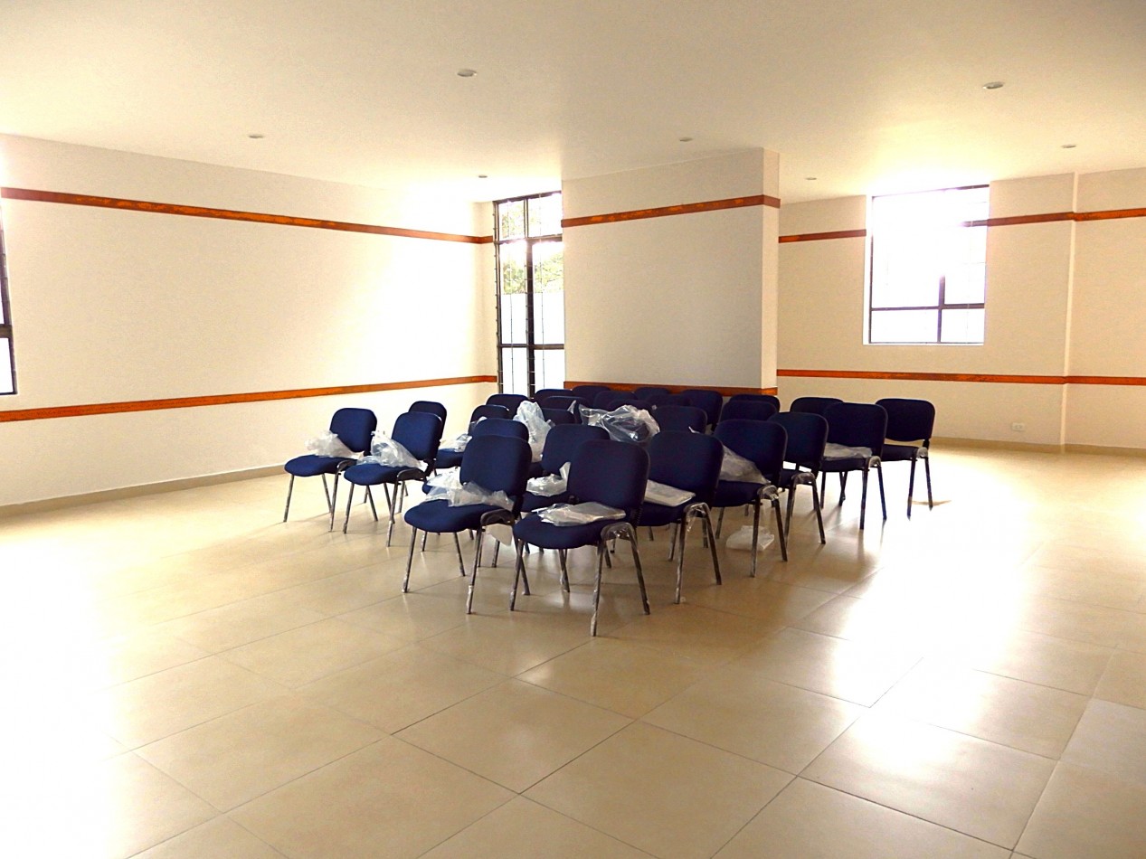 Apartamento en Arriendo Amoblado La Carolina 2 Alcobas y Balcon