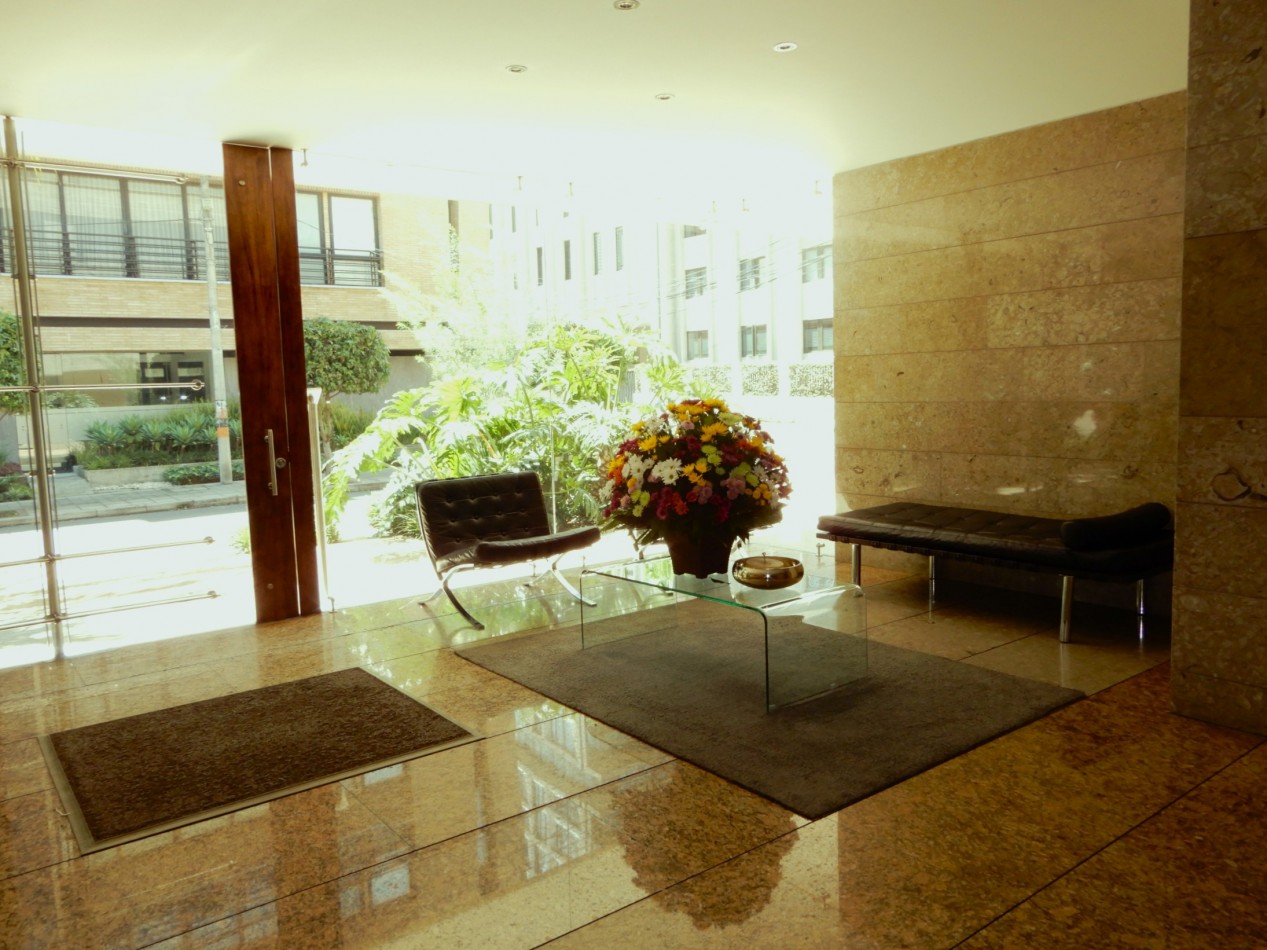 Apartamento en Venta Chico Reservado 3 Alcobas y Rodeado de Terrazas