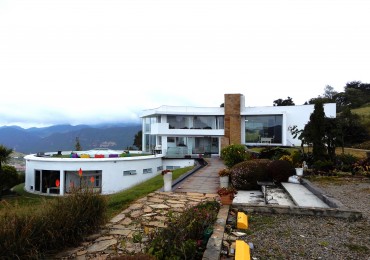 Casa en Arriendo La Calera Vereda La Popa 4 Alcobas y Spa con Piscina